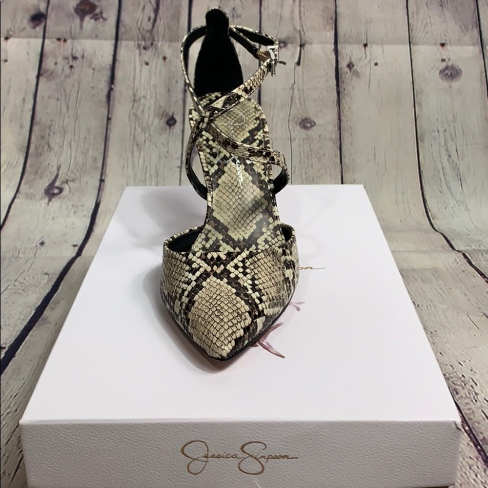 Jessica Simpson Ambrie Pointed Cross Over Heel